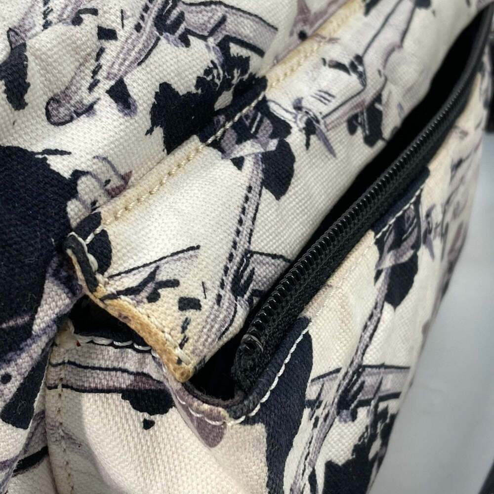 CHANEL Black Canvas Pochette Shoulder Bag - Picture 10 of 16